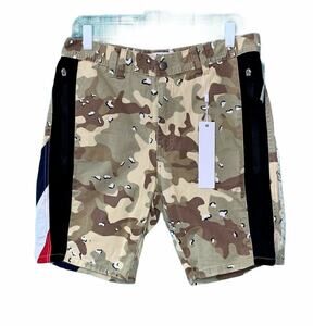 Nena & Pasadena Hawkeye Tech Camo Shorts size 32